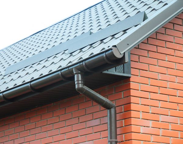 Cost of Roof Downspout Installation in Albany