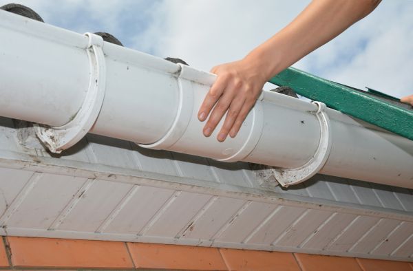 Gutter Reattachment in Albany