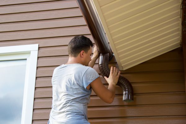 Cost of Porch Gutter Repair in Albany