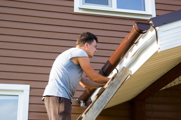 Cost of Porch Gutter Replacement in Albany