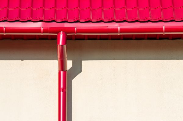Cost of Downspout Reattachment in Albany